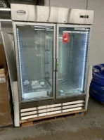 reach-in refrigerator commercial glass door